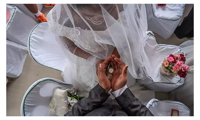 6 Inmates Wed in Special Mass Wedding at Talisay City Jail