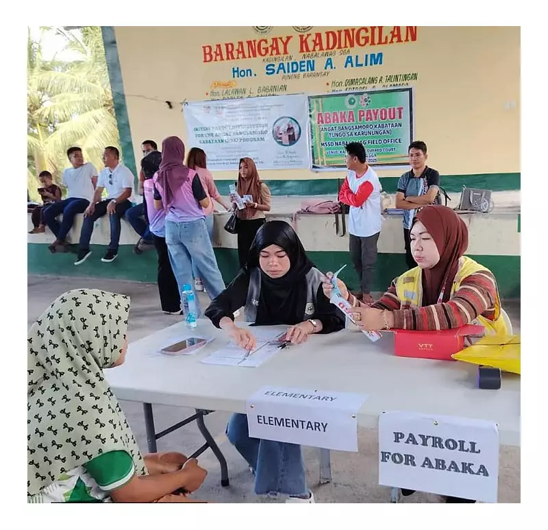 BARMM Distributes Financial Aid to 2,678 Indigent Students