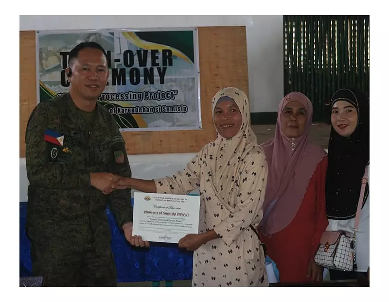 Basilan Women's Group Receives Cassava Processing Project