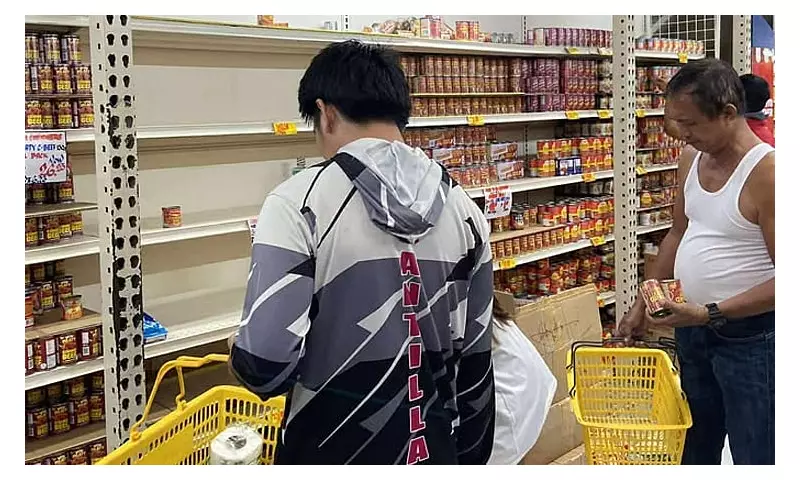 Cebu Braces for Typhoon: Gridlock and Panic Buying Grip Metro as Storm Approaches