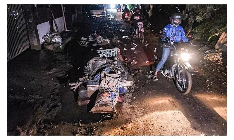 Cebu's Post-Typhoon Tino Crisis: Thousands Remain Without Power and Water