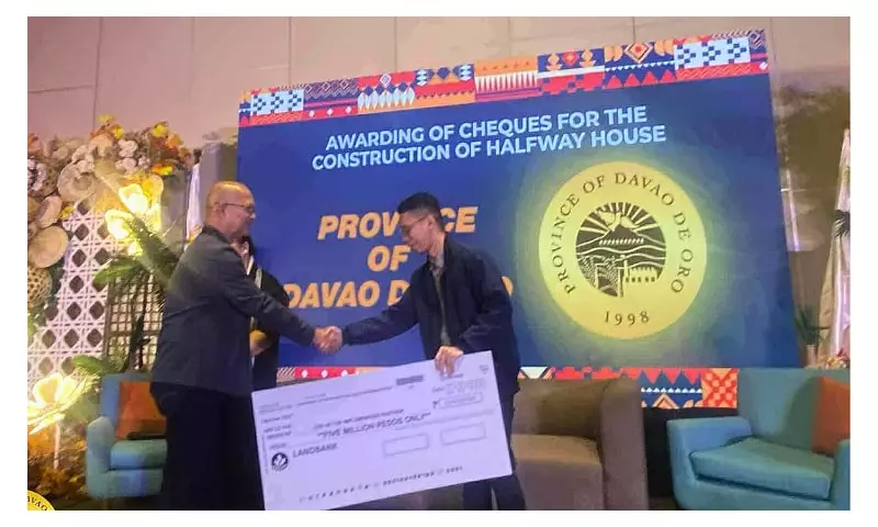 Davao de Oro Wins National Award for Rebel Reintegration Program