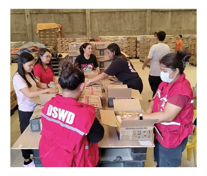 DSWD-Zamboanga Checks 20,000 Family Food Packs for Disaster Readiness