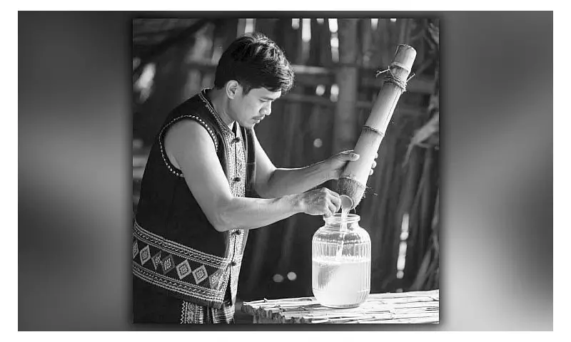 Filipino Poem 'GI MUGNA SA AI' Explores Cultural Themes in Digital Age