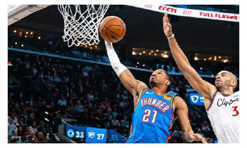 PBA Sensation: Phoenix Fuel Masters Thunder to Perfect 8-0 Record in Commissioner's Cup