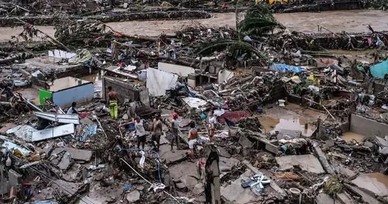 President Marcos Visits Typhoon Tino Victims in Liloan and Talisay