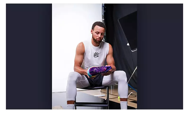 Stephen Curry Out One Week with Quadriceps Injury After Rockets Game