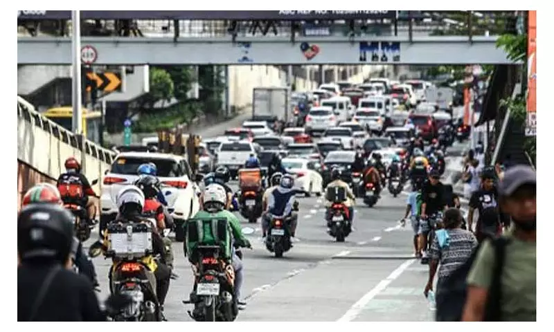 Cebu Electric Taxi Rollout Paused: 600 EVs on Hold Over Fairness Concerns