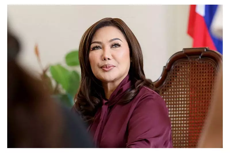 Cebu Suspends 600 EV Taxis: Governor Baricuatro Demands Public Consultation