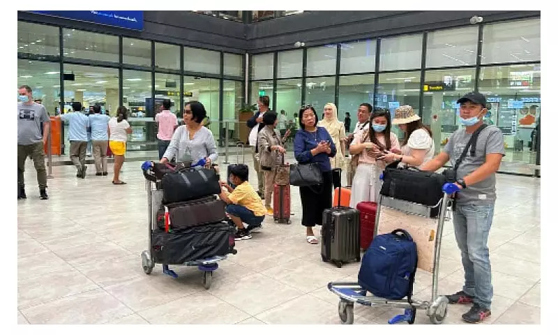 Domestic Travelers Propel Cebu's 2025 Tourism Recovery Amid Challenges