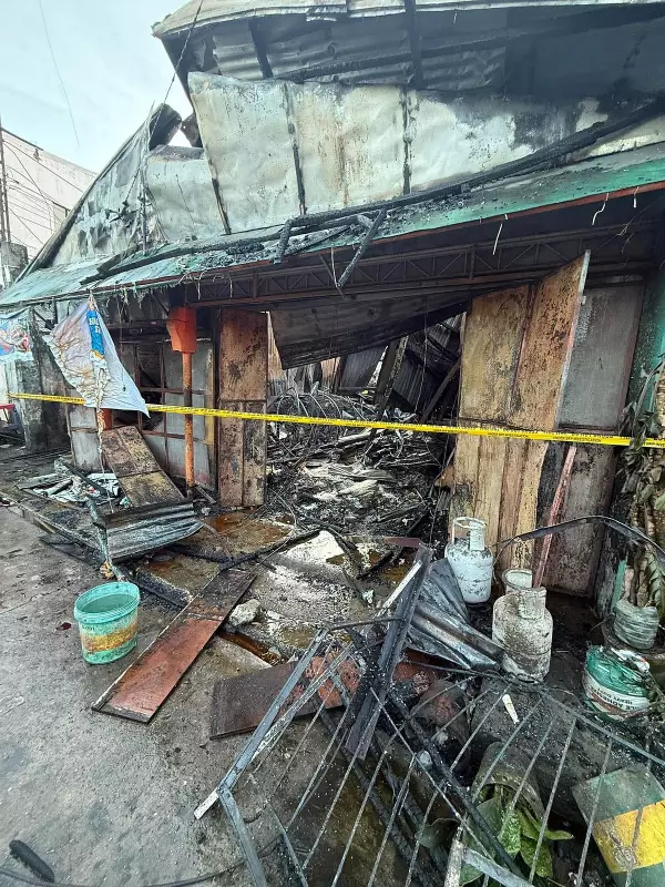 Fire Destroys 4 Houses in Bacolod, Causes P270K Damage