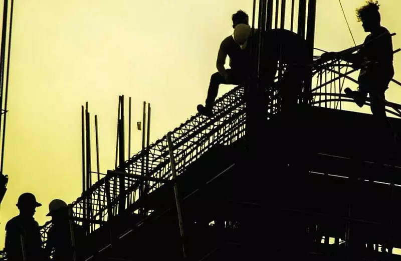 Lapu-Lapu City JO Workers Get P60 Daily Wage Hike, Backpay for 2025