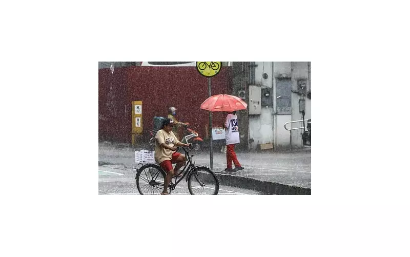 PAGASA: Amihan, Easterlies Bring Rain, Flood Risks Across PH on Sunday