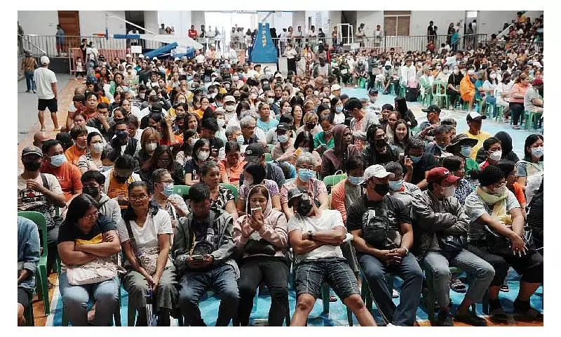 Pampanga Distributes Aid to 4,281 Patients with Cancer, Kidney Disease, TB