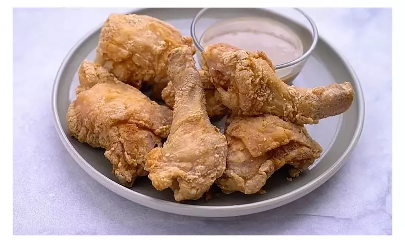 Pinoy-Style Fried Chicken Recipe: Crispy Comfort Food with Savory Gravy