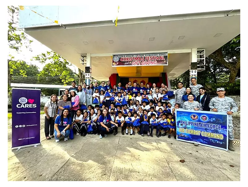 SM City Mindpro Brings Holiday Cheer to 50 Indigent Learners in Zamboanga