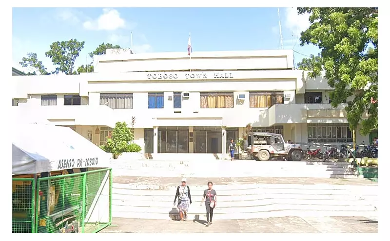 Toboso Bans Social Media Posts for Gov't Workers During Office Hours