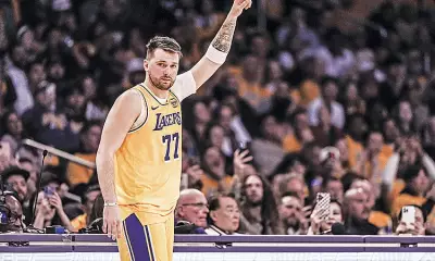 Luka Doncic, Giannis Lead 2025-26 NBA All-Star Fan Voting First Returns