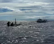 18 Rescued After Pumpboat Sinks Near Gilutungan Island, Coast Guard Urges Safety