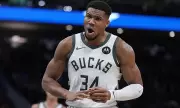 Giannis Antetokounmpo Returns, Scores 29 as Bucks Halt Bulls' Streak