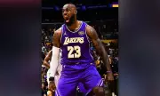 LeBron James Injured in Lakers Win vs Kings, Exits with Back Pain