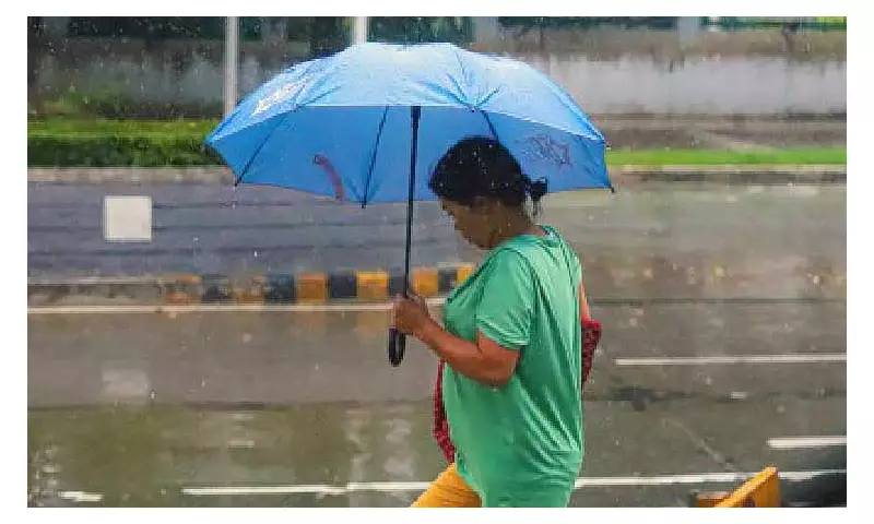 Amihan Brings Widespread Light Rains Across Philippines, PAGASA Reports