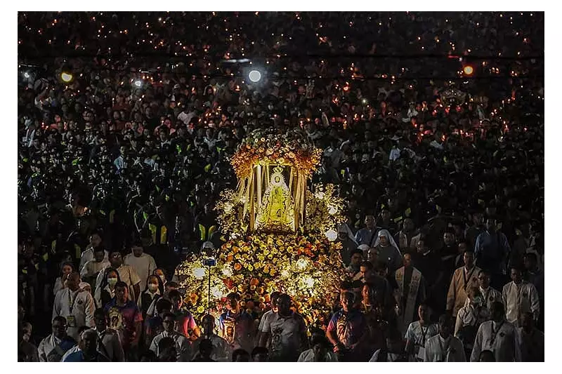 Cebu Deploys Over 1,500 Police for Massive Walk with Mary 2026 Procession