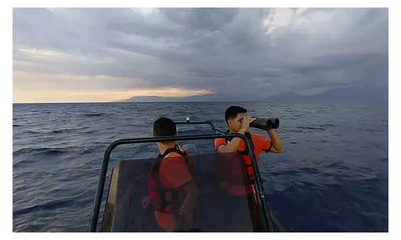 Coast Guard Relieves Sta. Ana Commander Amid Intensive Search for Missing Motorbanca