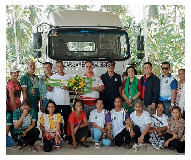 DAR Boosts Zamboanga Sibugay Farm Co-op with P1.8M Truck