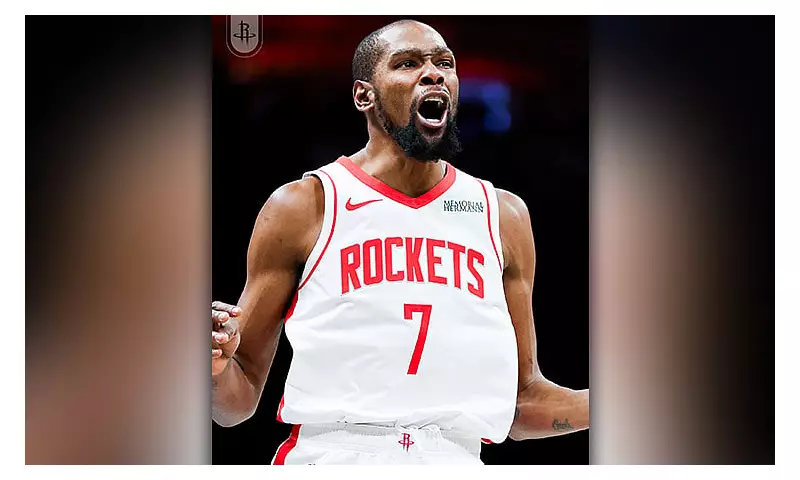 Kevin Durant Passes Wilt Chamberlain for 7th on NBA All-Time Scoring List