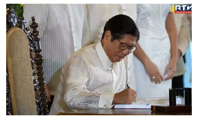 Marcos Signs PHP6.79T 2026 Budget, Vetoes PHP92.5B for Fiscal Discipline