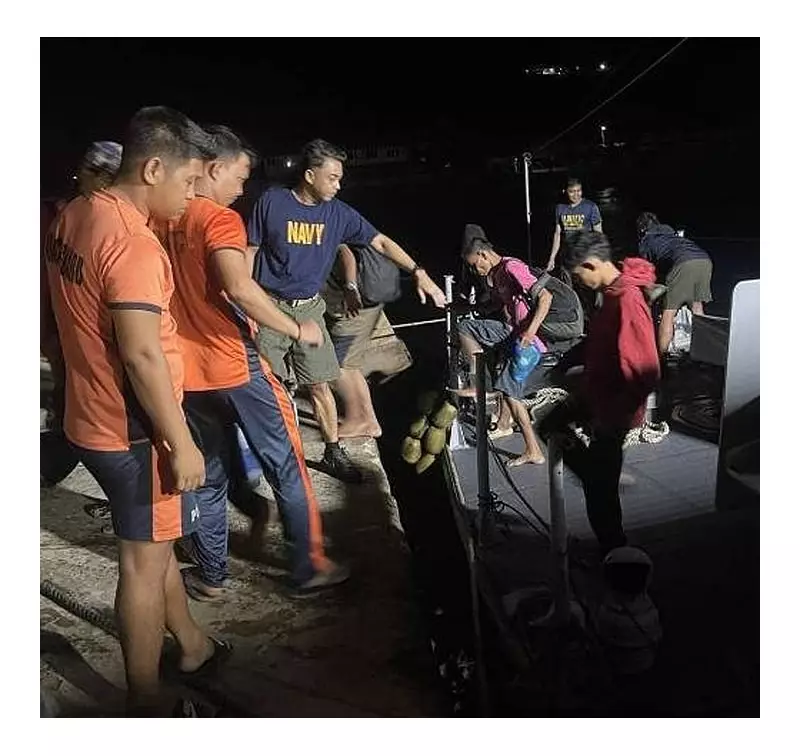 Philippine Navy Rescues 30 from Disabled Vessel Near Tawi-Tawi