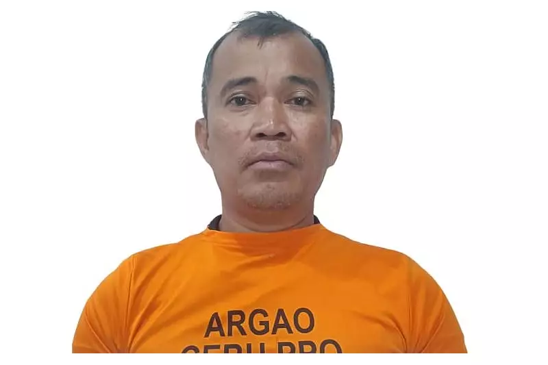 Radio Blocktimer Arrested for Fraud at Argao Police Station