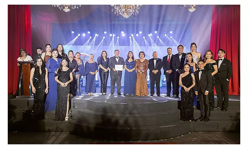 Savoy Hotel Mactan Newtown Wins Top Sales and Marketing Team Award at Megaworld Conference