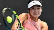 Alex Eala Defeats Magda Linette, Reaches ASB Classic Semifinals