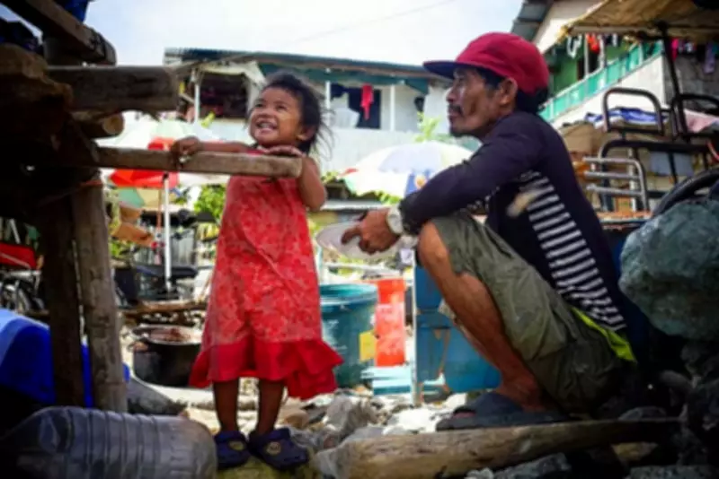 A Father's Journey: Kenneth Bayutas and Daughter Niña Live and Work on E-Bike