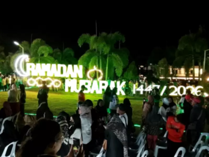 Basilan Governor Hataman Announces Ramadan Bonus for Employees During Lights Ceremony