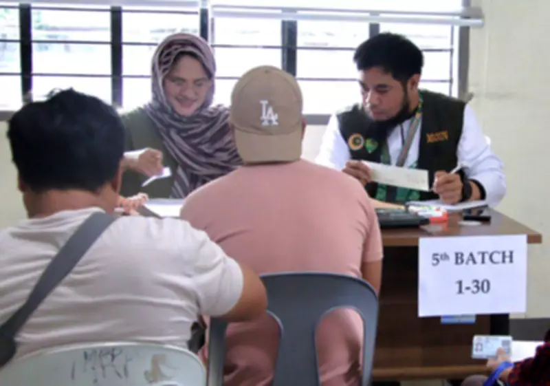Marawi Rehabilitation Program Distributes P1.8M Labor Subsidies to 30 Displaced Families