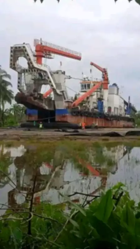 MIPC Withdraws Dredger from Leyte Black Sand Mining Amid Local Opposition