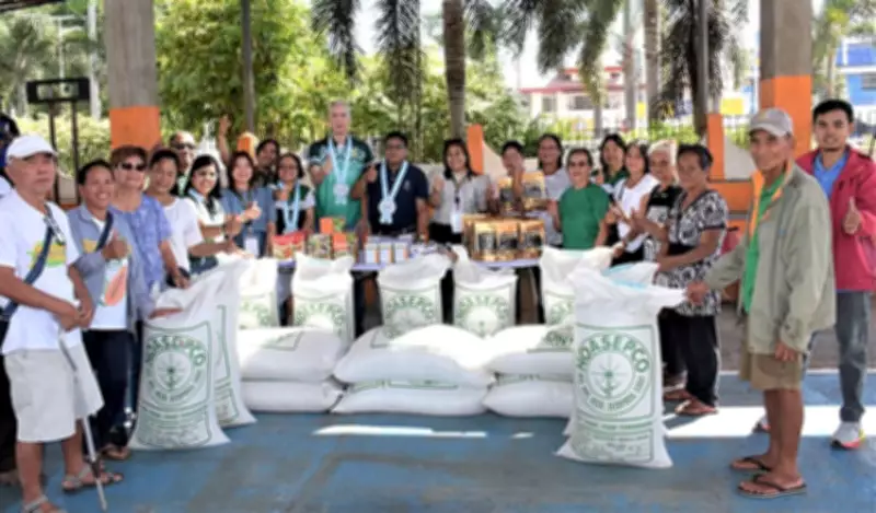 Negros Occidental Distributes P700K+ Farm Aid to La Castellana Farmers