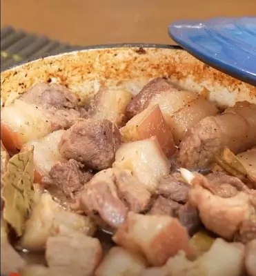 Authentic Filipino Adobong Puti Recipe: A Step-by-Step Guide to White Adobo