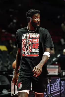 Lakers' Deandre Ayton Briefly Detained in Bahamas Over Marijuana Suspicion