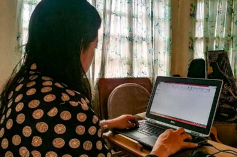 Palace Backs Private Sector's Energy-Saving Work-From-Home Initiatives