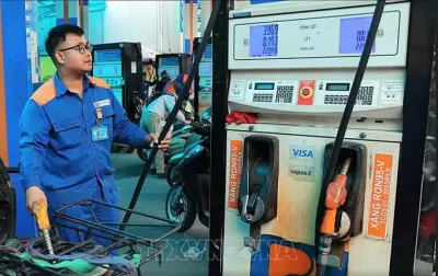 Vietnam Fuel Prices Surge Amid Middle East Tensions, Straining Transport Sector