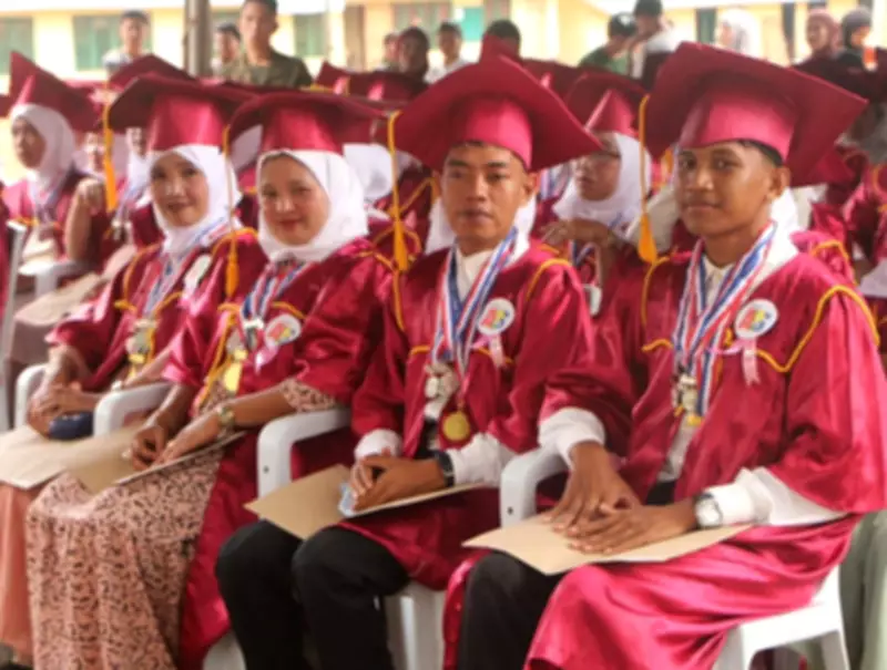 76 Learners in Sulu Complete Army Literacy Program, Including 70-Year-Old Graduate