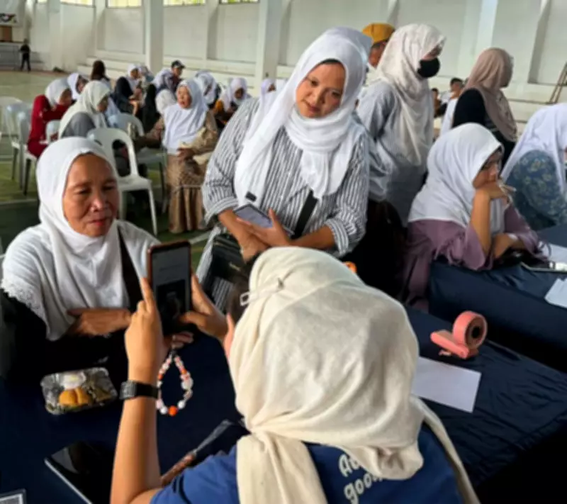 Bangsamoro Distributes Free SIM Cards with Data to 4Ps Beneficiaries