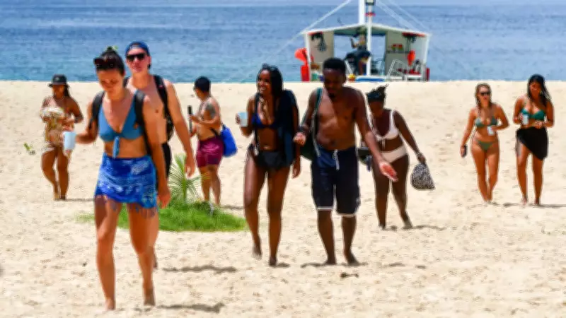 Boracay Tourist Arrivals Surge 17% in March Despite Middle East Tensions