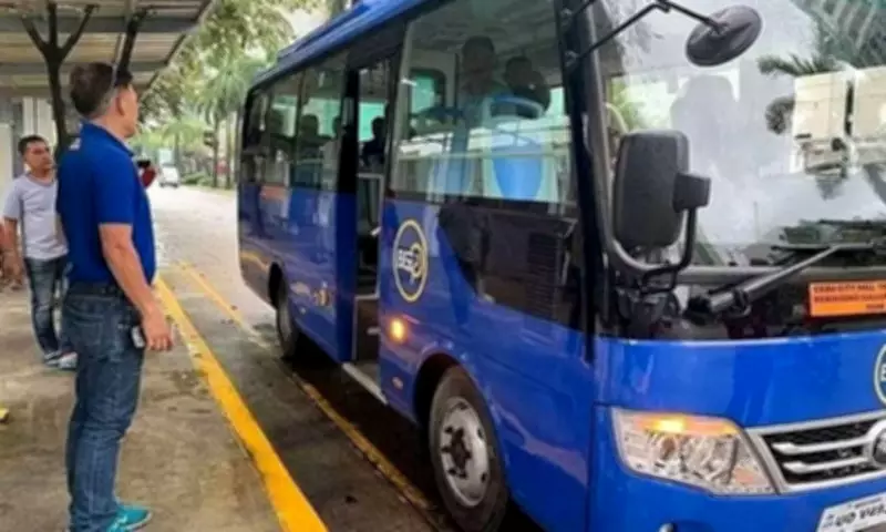 Cebu's Modern Jeepney Crisis: Fuel Costs and Low Ridership Threaten Public Transport