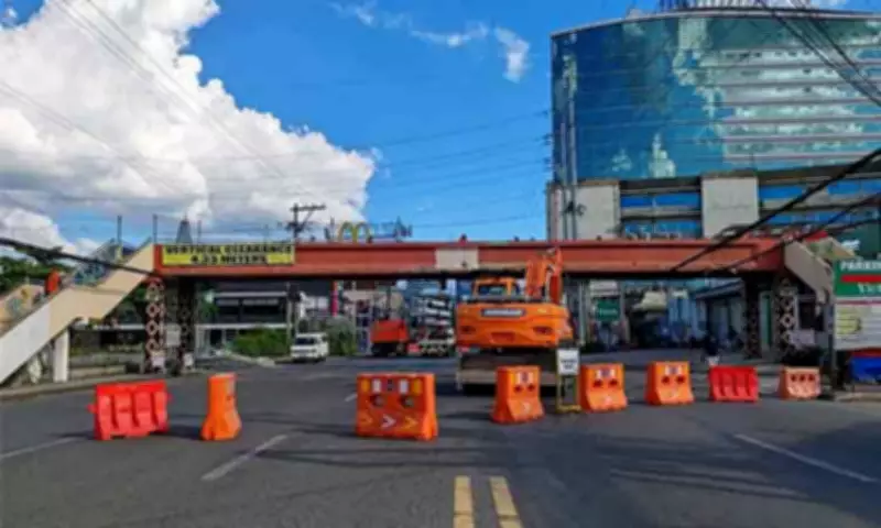 DPWH Davao City Demolishes Dilapidated Pedestrian Overpass During Holy Week