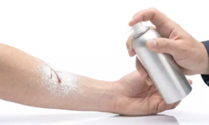 Korean Scientists Unveil Revolutionary Hemostatic Spray for Emergency Care